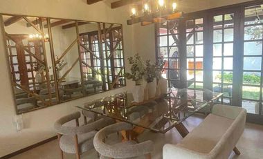 Casa de venta con piscina en Mirasierra