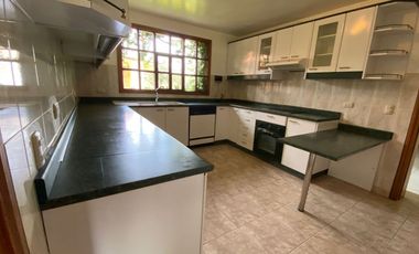 VENTA CASA UNA PLANTA CLUB GOLF LOS CERROS SANGOLQUÍ VALLE DE LOS CHILLOS