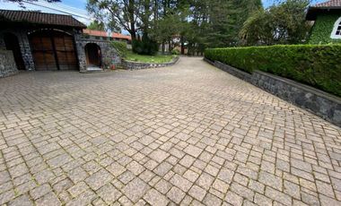 VENTA CASA UNA PLANTA CLUB GOLF LOS CERROS SANGOLQUÍ VALLE DE LOS CHILLOS