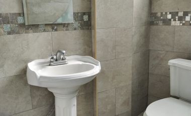 Edificio con locales comerciales en Ecatepec