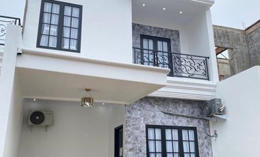 RUMAH SUPER AMAN DAN NYAMAN! 700jt dekat stasiun depok baru