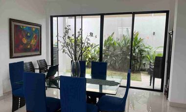 Vendo Casa a Estrenar en Urb. Punta Esmeralda en Vía a la Costa