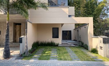 VENDO EN CUERNAVACA CASA PARA ESTRENAR, MODERNA EN CONDOMINIO  CON VIGILANCIA