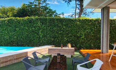 CASA  DE DESCANSO EN CONDOMINIO - ESTRATO 6 - ANAPOIMA