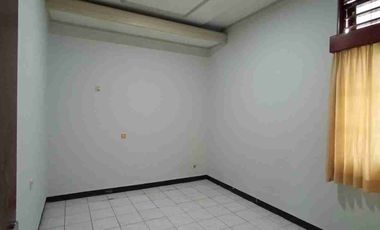 Strategis dekat MRT dan tol cocok untuk kantor dan rumah tinggal