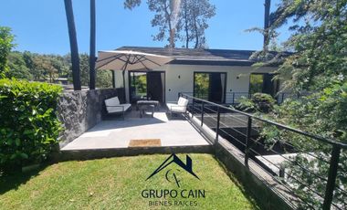 LUJO Y MODERNIDAD,OFRECE ESTA CASA EN VENTA CON ACCESO ALCAMPO DE GOLF