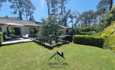 LUJO Y MODERNIDAD,OFRECE ESTA CASA EN VENTA CON ACCESO ALCAMPO DE GOLF