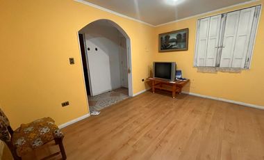 HERMOSA CASA REMODELADA 5 DORMIT CERRO SANTO DOMINGO