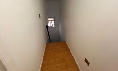 HERMOSA CASA REMODELADA 5 DORMIT CERRO SANTO DOMINGO