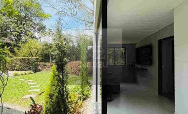 Casa Campestre en Urbanización cerrada Marinilla (Ant)