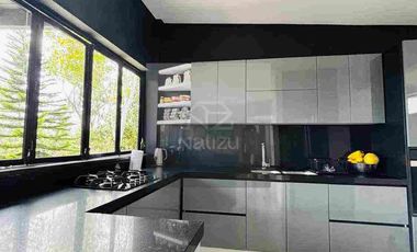 Casa Campestre en Urbanización cerrada Marinilla (Ant)