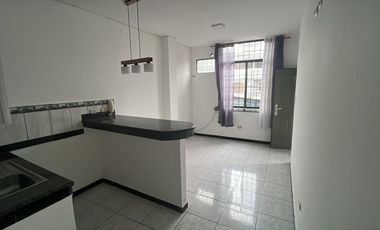 Alquilo suite de 2 ambientes en Alamos Norte