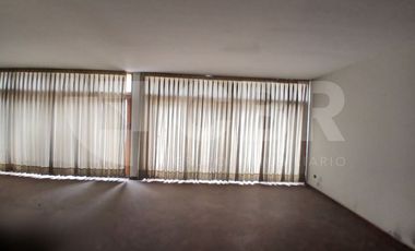 VENTA CASA COMO TERRENO EN SURCO