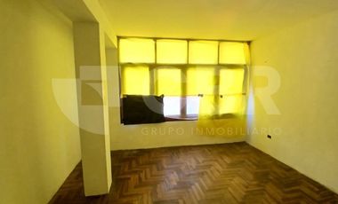 VENTA CASA COMO TERRENO EN SURCO