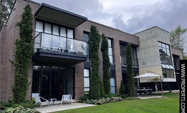 Casa Amoblada en Arriendo Sector Alto de las Palmas - Envigado