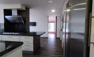 VENDO EN CHICO RESERVADO  APARTAMENTO CON TERRAZAS Y BALCÓN .