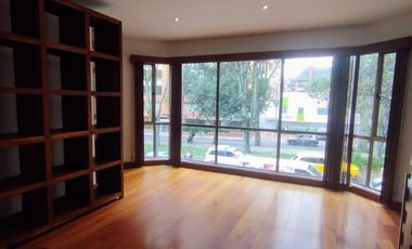 VENDO EN CHICO RESERVADO  APARTAMENTO CON TERRAZAS Y BALCÓN .