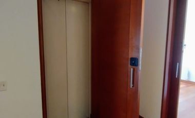 VENDO EN CHICO RESERVADO  APARTAMENTO CON TERRAZAS Y BALCÓN .