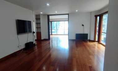 VENDO EN CHICO RESERVADO  APARTAMENTO CON TERRAZAS Y BALCÓN .