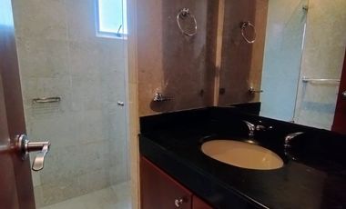 VENDO EN CHICO RESERVADO  APARTAMENTO CON TERRAZAS Y BALCÓN .