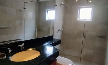 VENDO EN CHICO RESERVADO  APARTAMENTO CON TERRAZAS Y BALCÓN .