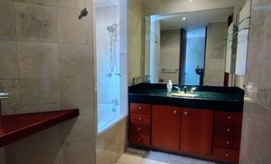VENDO EN CHICO RESERVADO  APARTAMENTO CON TERRAZAS Y BALCÓN .