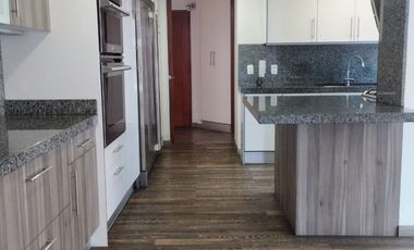 VENDO EN CHICO RESERVADO  APARTAMENTO CON TERRAZAS Y BALCÓN .