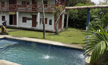 HOSTERIA EN VENTA UBICADA EN MONTAÑITA ECUADOR