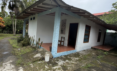 HOSTERIA EN VENTA UBICADA EN MONTAÑITA ECUADOR
