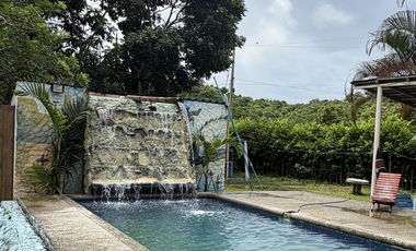 HOSTERIA EN VENTA UBICADA EN MONTAÑITA ECUADOR