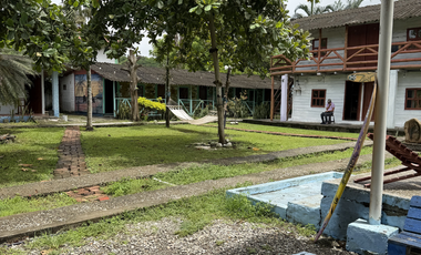 HOSTERIA EN VENTA UBICADA EN MONTAÑITA ECUADOR