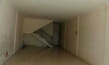 JUAL CEPAT RUKO 2 LANTAI PINGGIR RINGROAD JOGJA NEGO SAMPAI JADI