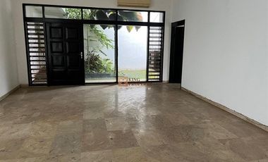 Rumah Mewah Bangka Kemang Jakarta Selatan – Design Modern Tropical Contemporary, 10 Menit Senopati
