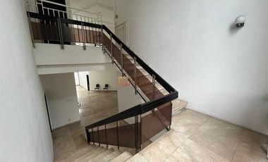 Rumah Mewah Bangka Kemang Jakarta Selatan – Design Modern Tropical Contemporary, 10 Menit Senopati