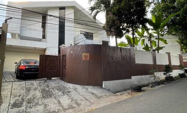 Rumah Mewah Bangka Kemang Jakarta Selatan – Design Modern Tropical Contemporary, 10 Menit Senopati