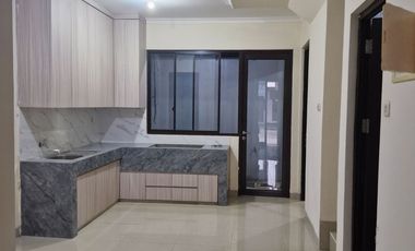 Disewakan Cepat Rumah di Casa Jardin Jakarta Barat