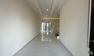 Dijual Rumah Baru 2 lantai di Manyar dekat ke Galaxy Mall, Pakuwon city Mall, ITS dan Unair