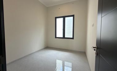 Dijual Rumah Baru 2 lantai di Manyar dekat ke Galaxy Mall, Pakuwon city Mall, ITS dan Unair