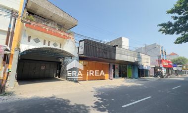 RUMAH DAN RUANG USAHA DIJUAL DI SOLO KOTA DEKAT PASAR NONGKO, STASIUN BALAPAN