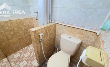 RUMAH DIJUAL DI SOLO SERENGAN DEKAT PASAR HARJODAKSINO
