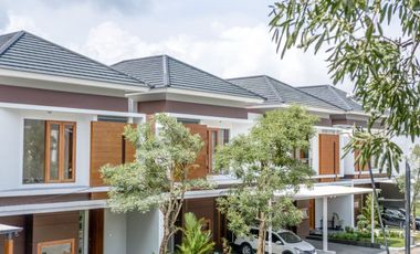 2 Lantai, Rumah Luas, 5 Menit Tol Bandara YIA