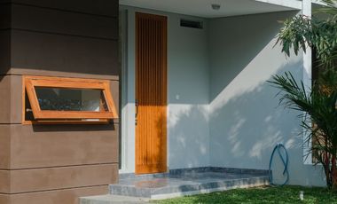 2 Lantai, Rumah Luas, 5 Menit Tol Bandara YIA