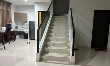 RUMAH MINIMALIS MODERN 2 LANTAI DEKAT TOL, MALL DI SUMMARECON CLUSTER EMILY BANDUNG