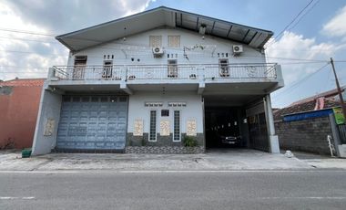 DIJUAL RUMAH DAN RUANG USAHA DI BANYUANYAR SURAKARTA
