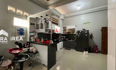 DIJUAL RUMAH DAN RUANG USAHA DI BANYUANYAR SURAKARTA