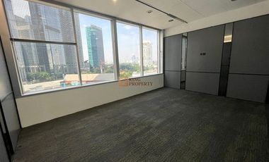 Office Space Menara Sudirman SCBD Semi Furnish 300m² – City View GBK & FX Sudirman