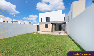 Casa en venta 4 recámaras en privada residencial al norte de Mérida