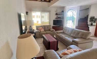 VENDO CASA EN CUERNAVACA, ZONA DORADA, EN CONDOMINIO, AMENIDADES Y SEGURIDAD TOTAL.