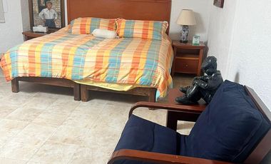 VENDO CASA EN CUERNAVACA, ZONA DORADA, EN CONDOMINIO, AMENIDADES Y SEGURIDAD TOTAL.