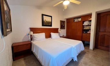 VENDO CASA EN CUERNAVACA, ZONA DORADA, EN CONDOMINIO, AMENIDADES Y SEGURIDAD TOTAL.
